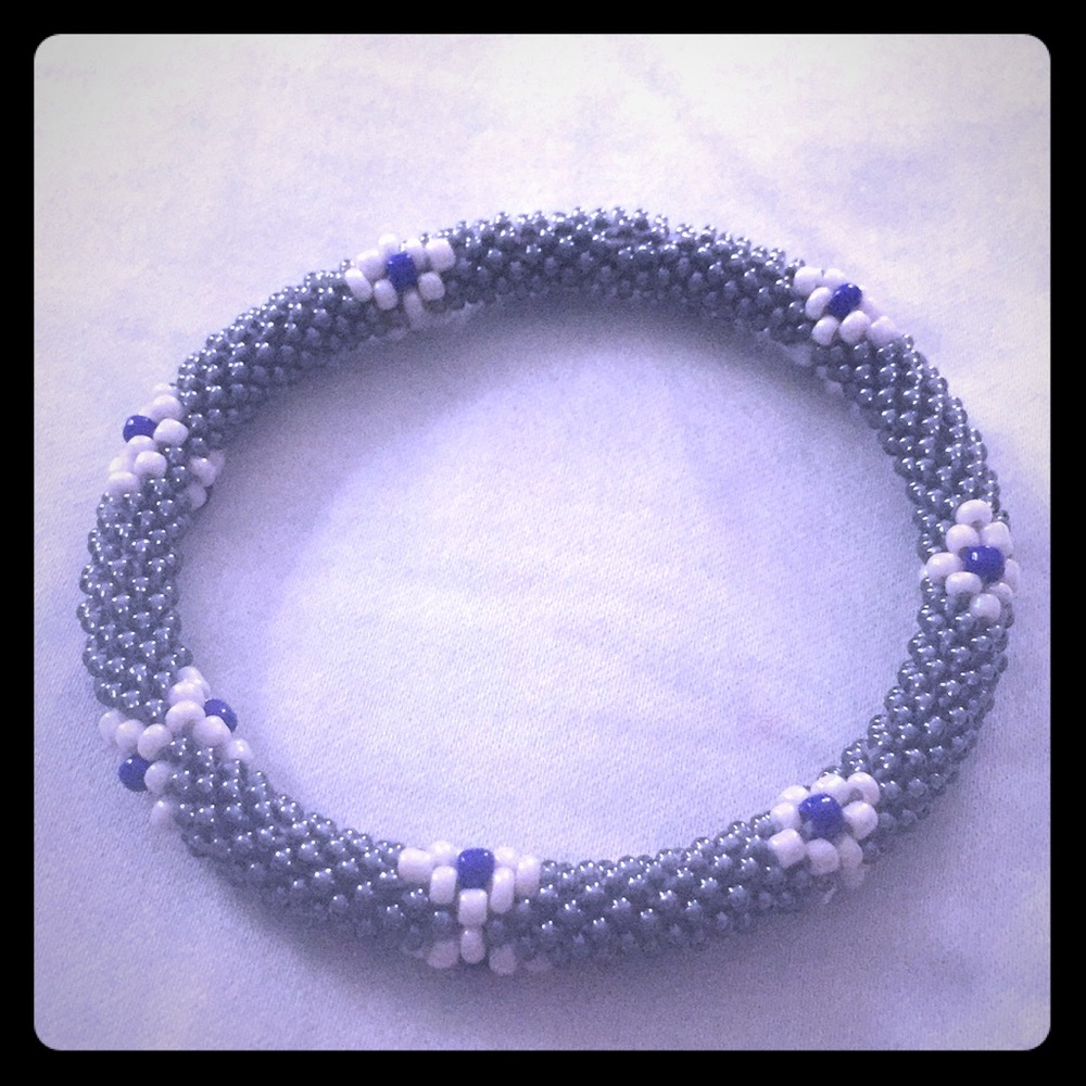 Blue with white flower bracelet